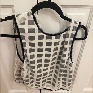 Vintage Intermix Chic Black and White Grid Pattern Women's crop Top